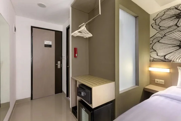 Суракарта: Hotel Neo Gading Solo