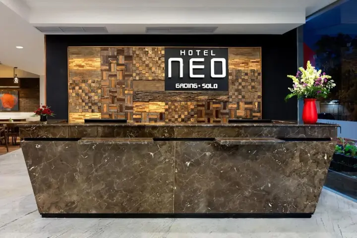 Суракарта: Hotel Neo Gading Solo