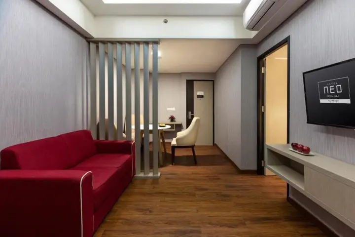 Суракарта: Hotel Neo Gading Solo
