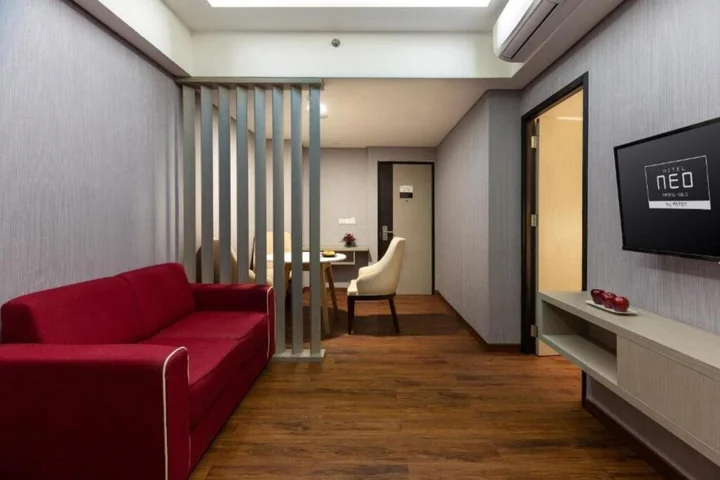 Суракарта: Hotel Neo Gading Solo