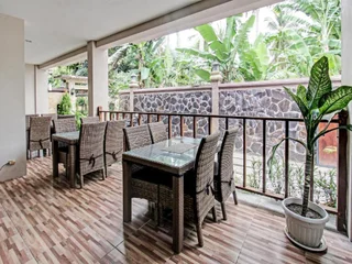 Сенджиги: Capital O 91696 Kimara Homestay And Resto