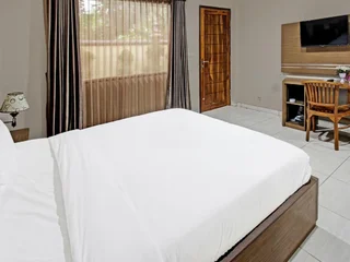 Сенджиги: Capital O 91696 Kimara Homestay And Resto