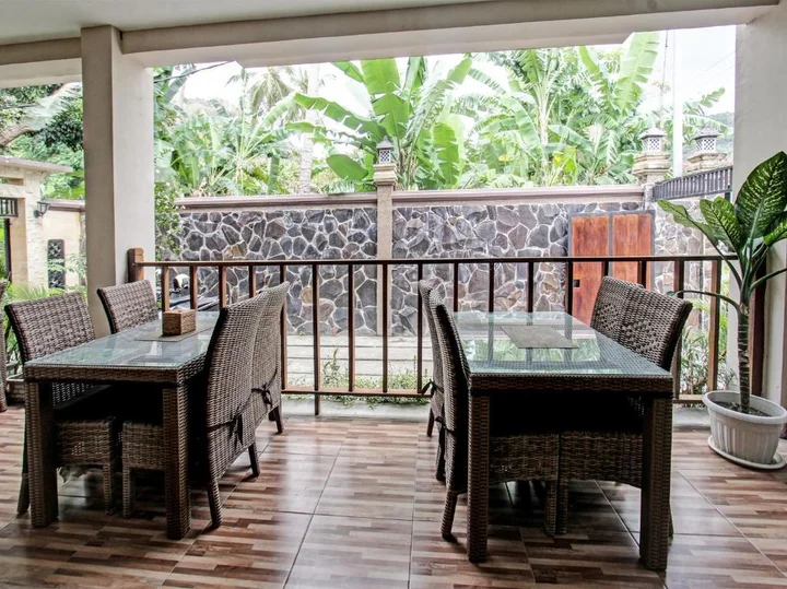 Сенджиги: Capital O 91696 Kimara Homestay And Resto