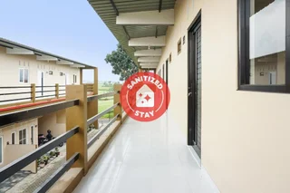 Маланг: OYO Life 91569 Omah Wijaya Kusuma Syariah