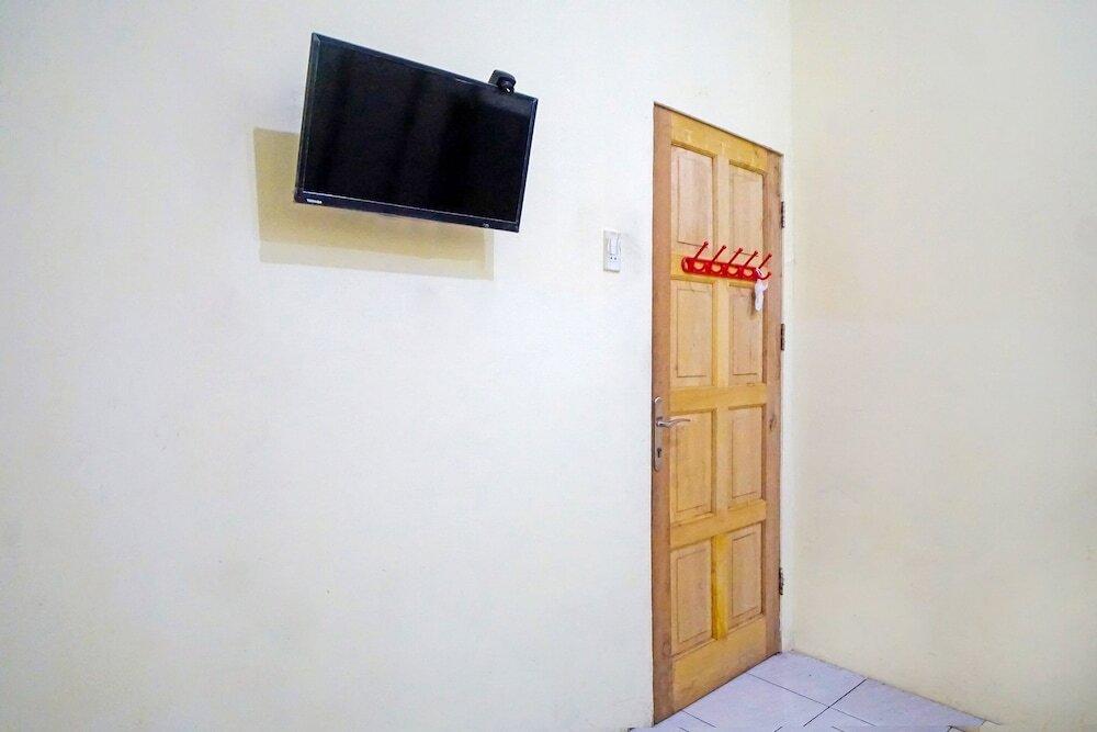 Медан: OYO 91435 Berliany Home 2