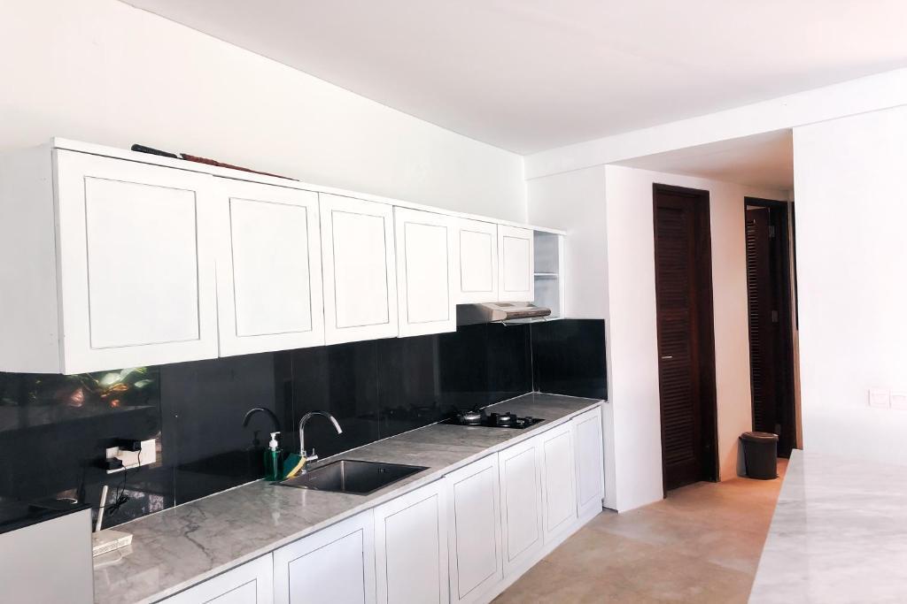 Беноа: Skati Villa