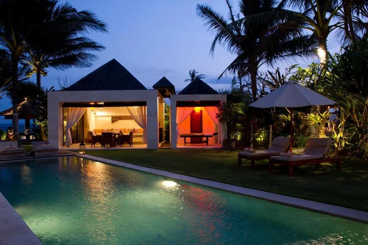 Сукавати: Aventus Luxury Beachfront Villa Gianyar
