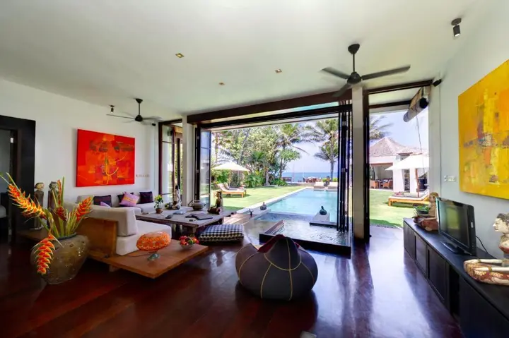 Сукавати: Aventus Luxury Beachfront Villa Gianyar