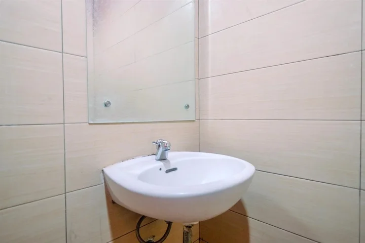 Депок: Fully Furnished with Comfortable Design Studio Apartment Margonda Residence 5