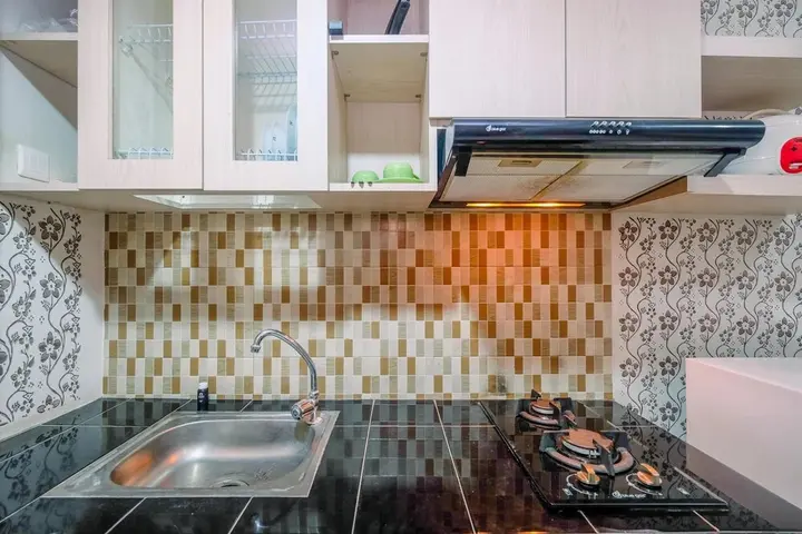 Депок: Fully Furnished with Comfortable Design Studio Apartment Margonda Residence 5