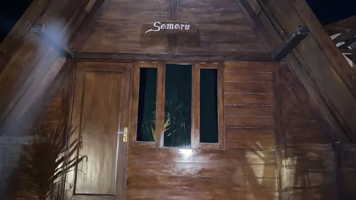 Вoнoсари: Sandhya Giri Beach Resort