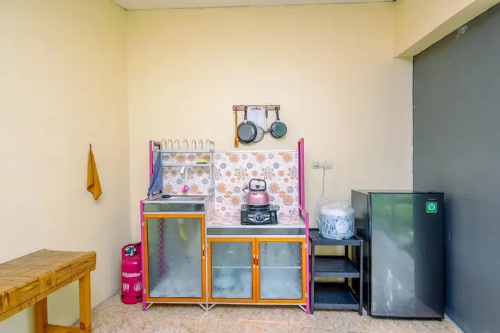 Modern Look Studio At Graha Wishnu Guest House — фото 2