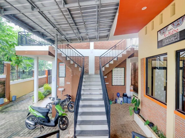 Семаранг: D Kost In Kandri Semarang