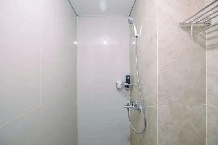 Депок: Fully Furnished With Cozy Design 2Br Apartment Transpark Cibubur