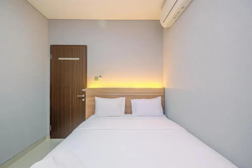 Fully Furnished With Cozy Design 2Br Apartment Transpark Cibubur — фото 3