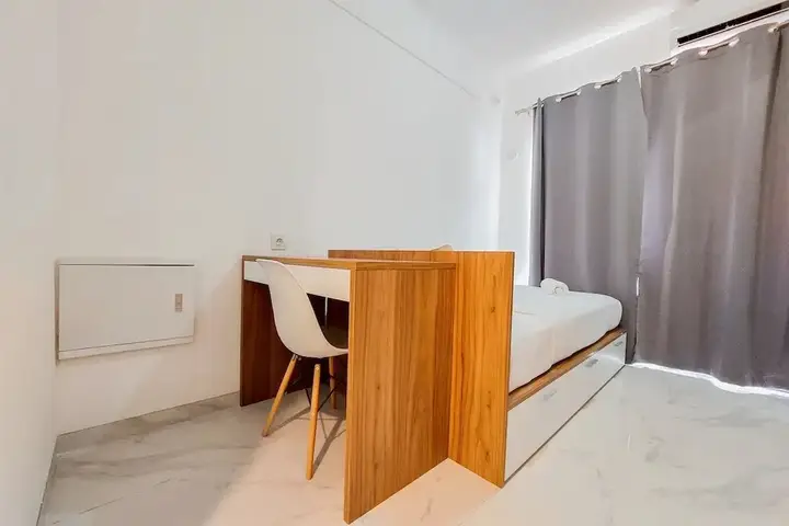 Homey And Warm Studio Room At Sky House Bsd Apartment — фото 2