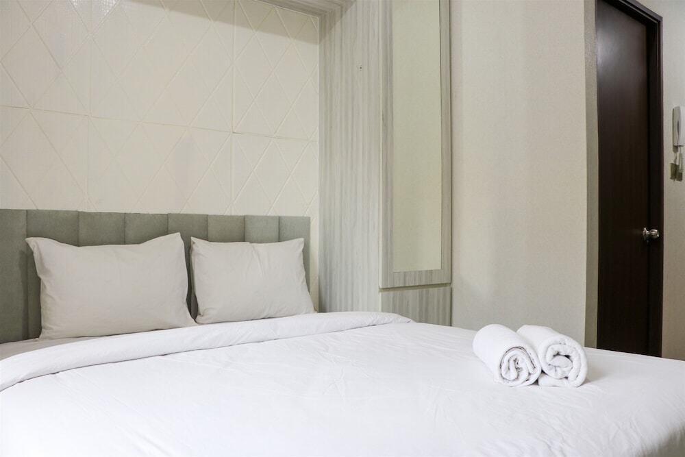 Cozy And Relaxing Studio At Transpark Cibubur Apartment — фото 5