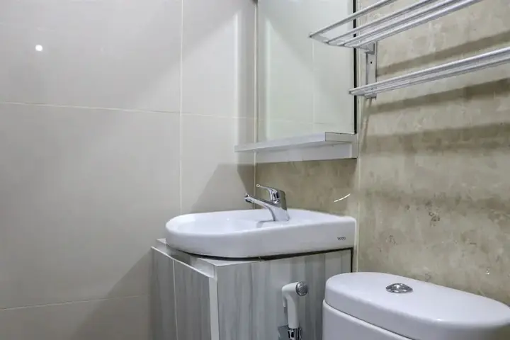 Депок: Cozy And Relaxing Studio At Transpark Cibubur Apartment