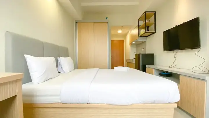 Minimalist And Nice Studio Apartment At Evenciio Margonda — фото 3