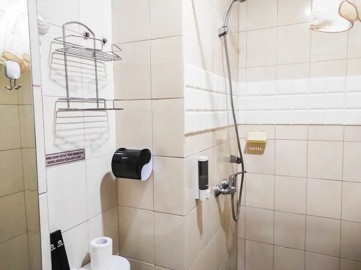 Макассар: Cozy Stay Studio At Vida View Makassar Apartment