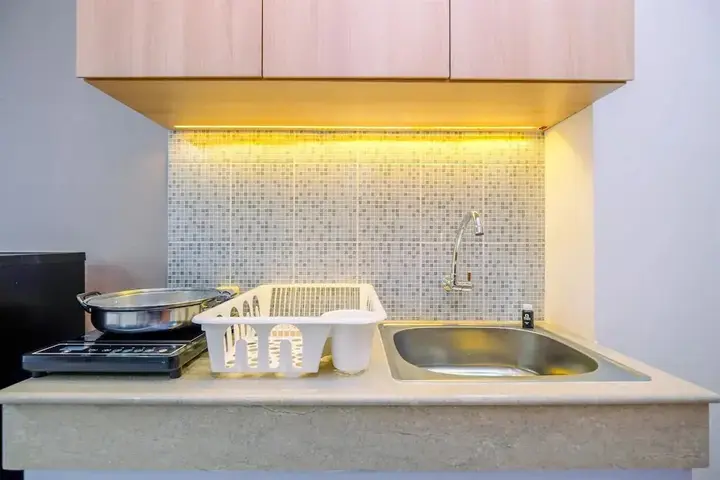 Депок: Minimalist Studio Room At Evenciio Margonda Apartment