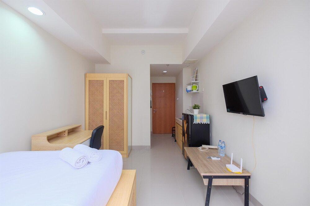 Comfy Studio At 2Nd Floor Evenciio Margonda Apartment — фото 3
