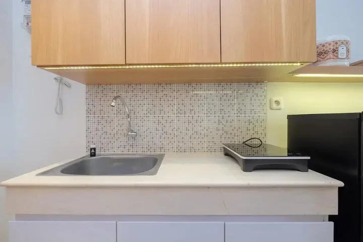 Депок: Simply Design Studio Room Evenciio Margonda Apartment