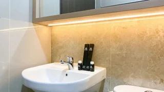 Депок: Comfort And Cozy Living 2Br Apartment At Transpark Cibubur