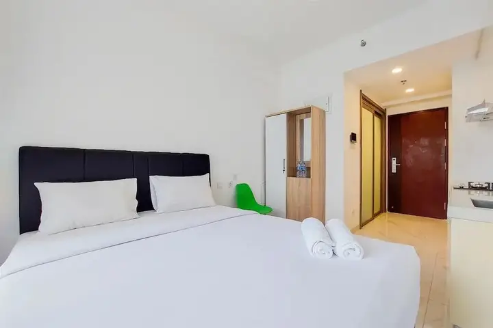 Strategic And Elegant Studio Apartment At Sky House Bsd — фото 3