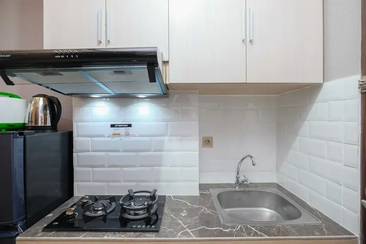 Депок: Cozy And Nice Studio At Transpark Cibubur Apartment