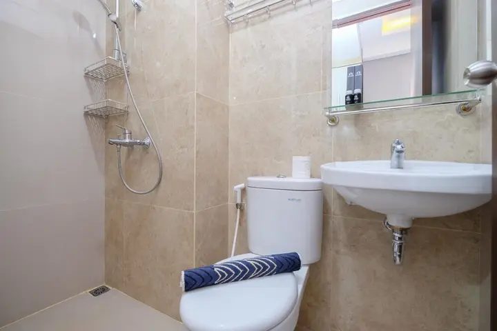 Депок: Cozy And Nice Studio At Transpark Cibubur Apartment