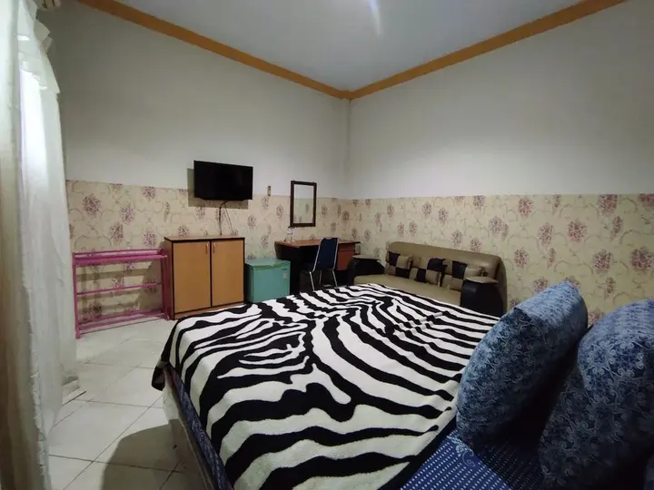 Помала: Capital O 91650 Hotel Pratama