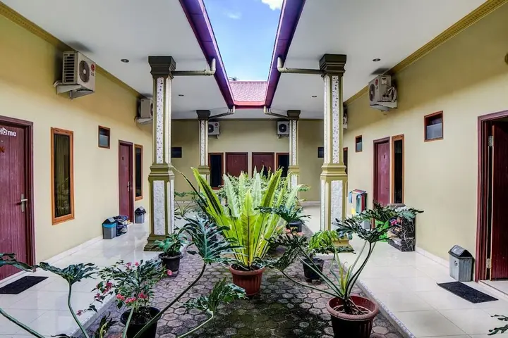 Медан: OYO 92430 Anora Homestay