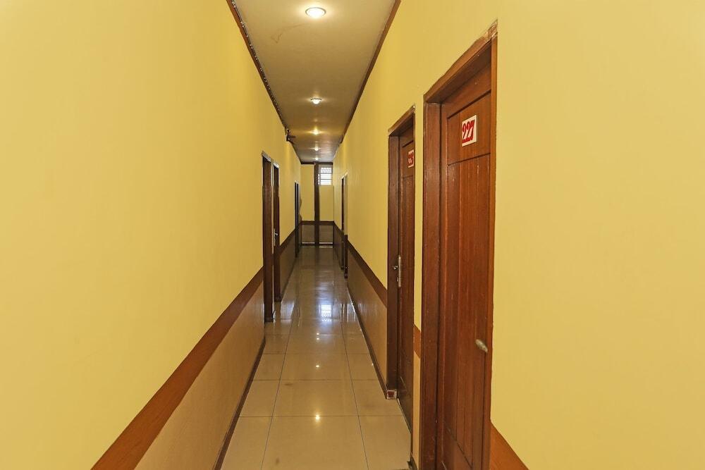 Тангеранг: OYO 92470 Hotel Sahabat 2