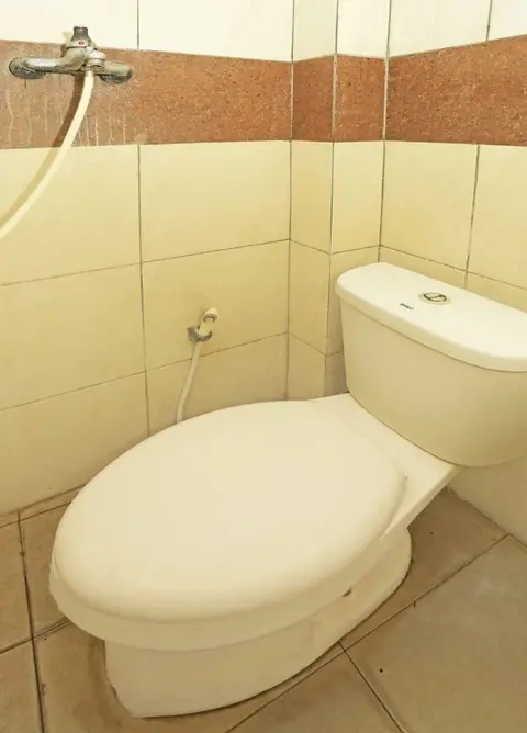 Тангеранг: OYO 92470 Hotel Sahabat 2