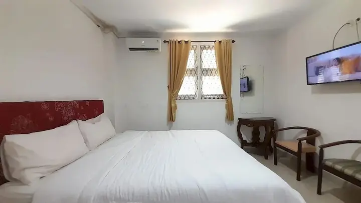 Петумбак: OYO 92463 Deli Hotel Medan