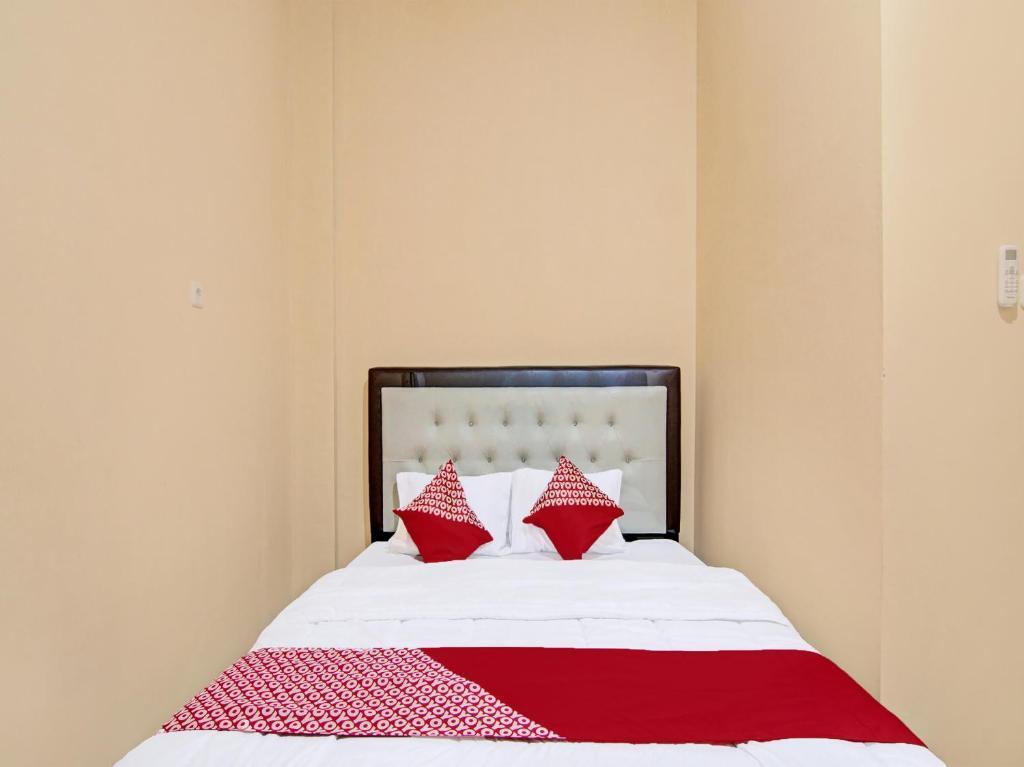 Пеканбару: Oyo 91835 Djasur Kost
