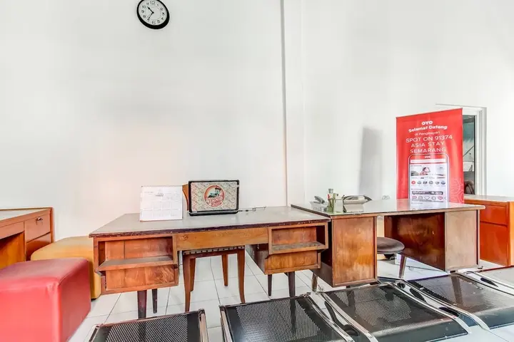 Семаранг: OYO Life 91374 Asia Stay Semarang Syariah