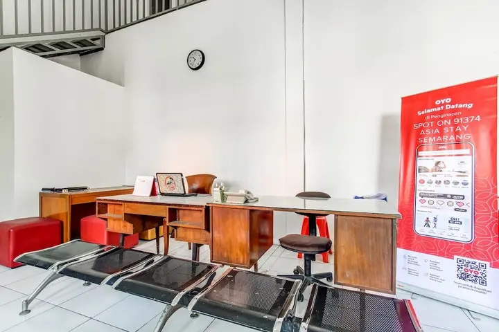 Семаранг: OYO Life 91374 Asia Stay Semarang Syariah