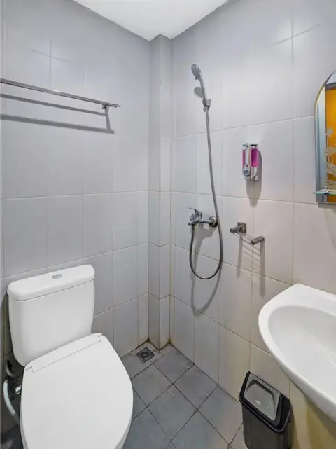 Медан: Super OYO 90565 Wesly House