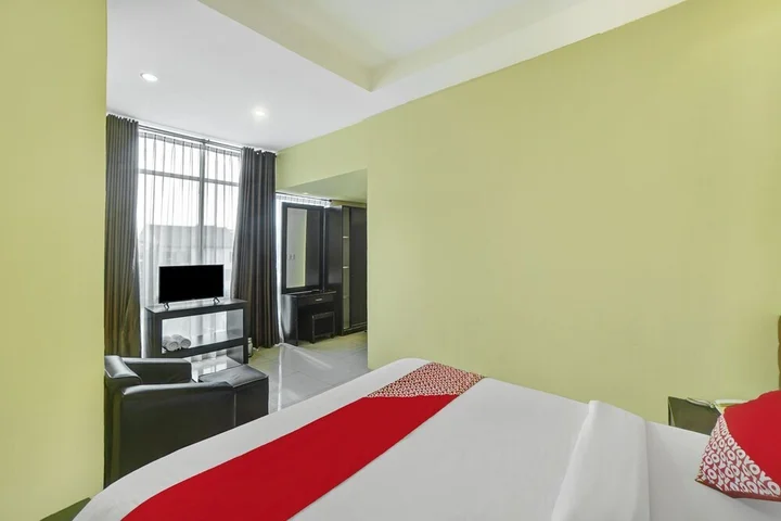 Медан: Super OYO 90565 Wesly House
