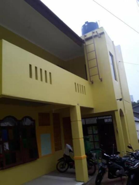 Джакарта: Kabin Kapsul Halte UI Depok - Male Only