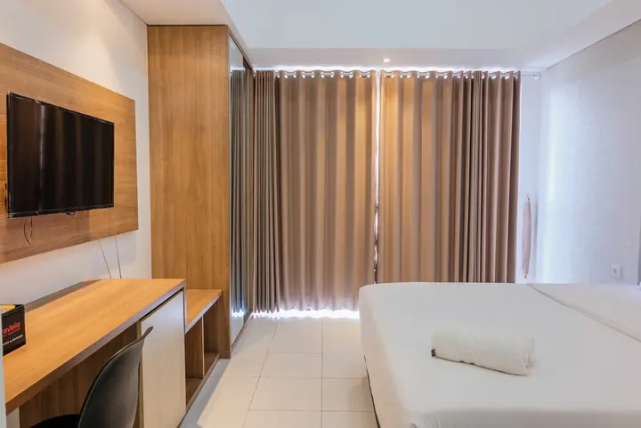 Legok: Minimalist Studio Apartment at Casa De Parco