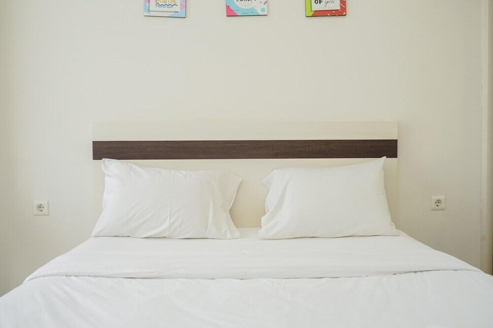 Comfy And Nice 1Br Saveria Apartment — фото 1