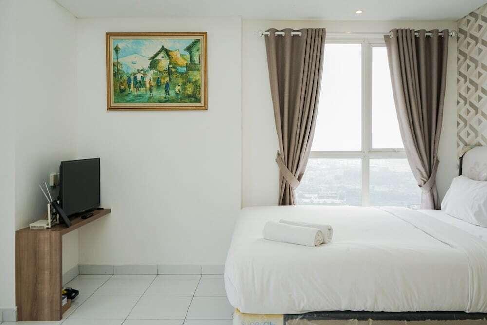 Fancy And Nice Studio At Casa De Parco Apartment — фото 5