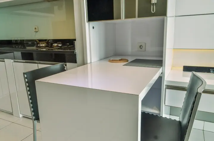 Legok: Cozy Living 1BR at Casa de Parco Apartment