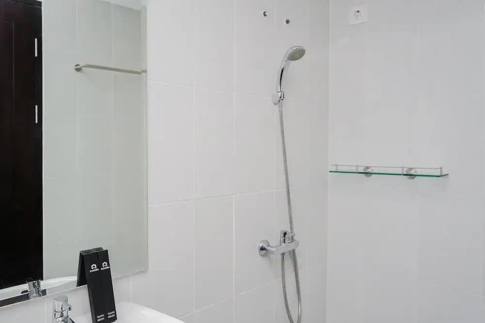Legok: Cozy Stay Studio Apartment At Casa De Parco Near Aeon Mall