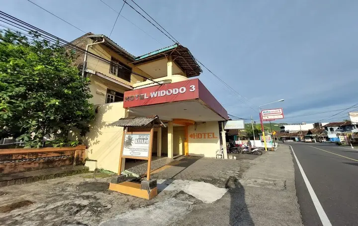 Парангтритис: Hotel Parangtritis Widodo Tustiyani