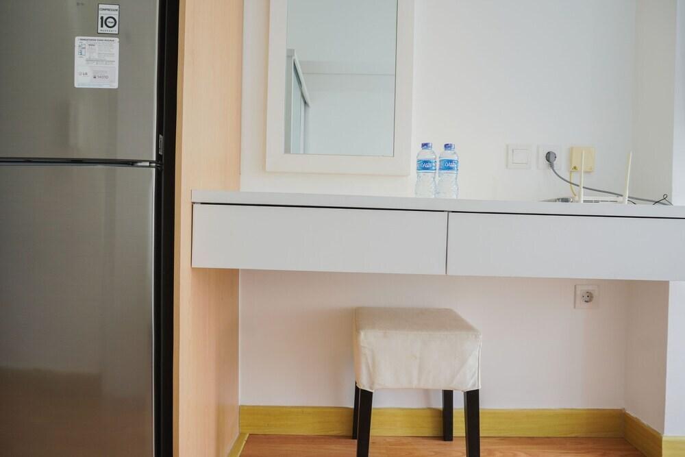 Legok: Nice And Cozy Studio Room At Casa De Parco Apartment