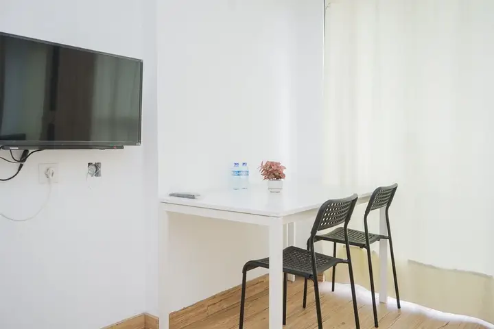 Fancy And Nice Studio Room At Casa De Parco Apartment — фото 3